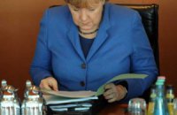 Меркель пригласила Порошенко на ужин