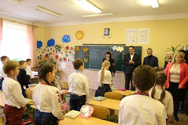 Луганські педагоги навчають дітей Львівщини