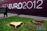 Фан-зона за день до відкриття Євро: робота кипить, дерева спиляли