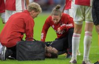 Футболіст збірної Нідерландів з криком упав під час матчу - у нього відмовив серцевий дефібрилятор