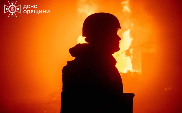 Зеленський: РФ застосувала понад 450 ударних дронів та 30 ракет різних типів, основна ціль – Одещина