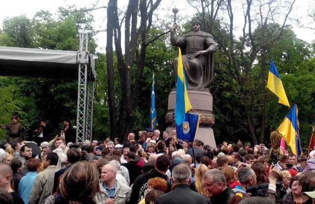 Порошенко открыл памятник Мазепе в Полтаве