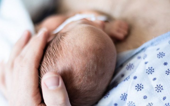 Якщо самотня жінка має проблеми з репродуктивним здоров'ям, їй не дозволять донорські ембріони для вагітності — законопроєкт 