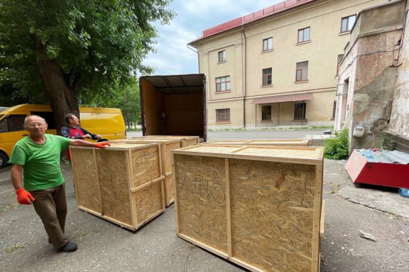 Миколаївські музеї готують експонати для зберігання на випадок екстреної евакуації