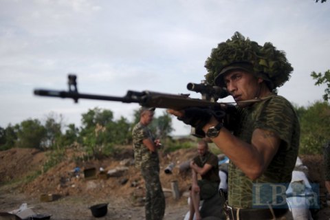 За добу бойовики 30 разів відкривали вогонь по позиціях ЗСУ на Донбасі