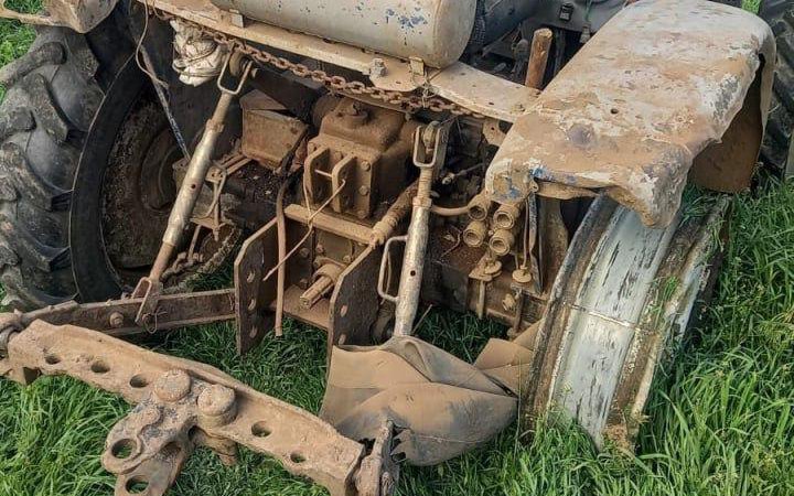 На Херсонщині на ворожій міні підірвався трактор з гуманітарною допомогою