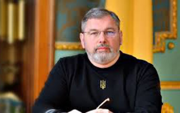 РФ поширює фейкове відео з ексголовою Чернівецької ОВА про “заміщення” загиблих на війні мігрантами з Азії