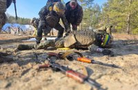 152 бойових зіткнення зафіксовано на фронті від початку доби