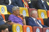 На матче сборной Украины в Бухаресте фаны вывесили баннер против Луческу