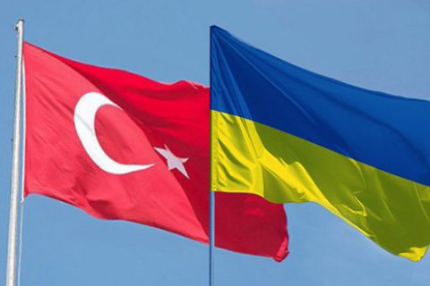 Кабмин разрешил украинцам ездить в Турцию по ID-карточкам