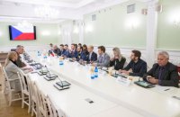Кличко зустрівся з чеськими урядовцями та бізнесом: говорили про відбудову України та реабілітацію захисників