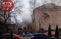 В Киеве третий раз за неделю горит отселенный дом в районе Лукьяновки