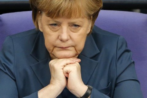 Меркель: наїзд вантажівки на відвідувачів ярмарку в Берліні був терактом