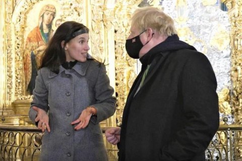 Портрети дітей Володимира та англійське графіті: що побачив Борис Джонсон у Софії Київській