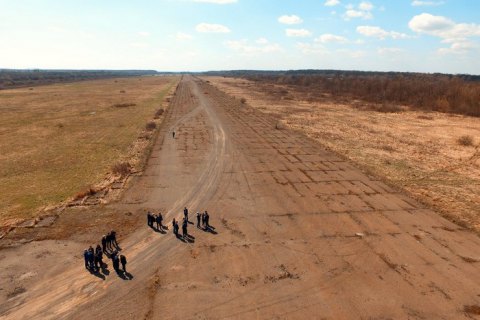 Омелян анонсував будівництво аеропорту в Хусті або Мукачеві