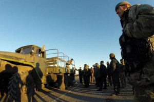 На Донбасі воюють 6-10 тисяч регулярних військ РФ, - МВС