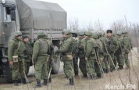 Российские войска продолжают блокировать части ВМС в Крыму, - Минобороны 