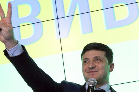 "Рейтинг": за Зеленского готовы проголосовать 39% украинцев, за Бойко и Порошенко - по 13%
