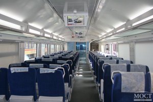 Школярів повезуть потягами Hyundai безкоштовно
