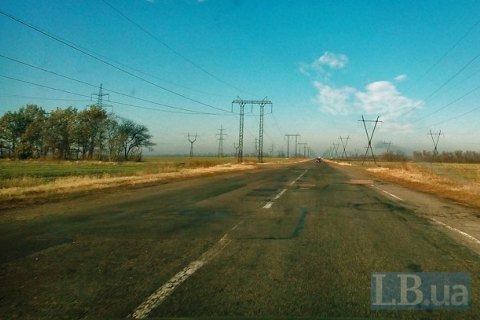 В Херсонской области упали две электроопоры высоковольтных линий в Крым