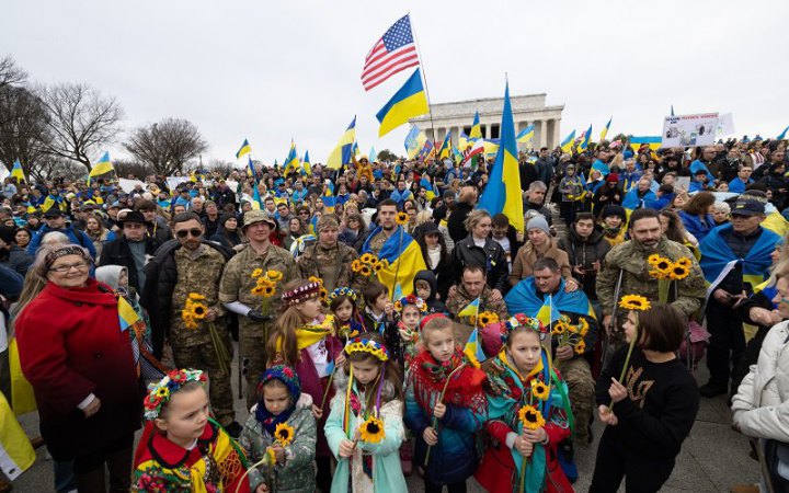 ​Десята річниця війни: по всьому світу пройшли акції на підтримку України