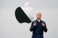 Тим Кук за год заработал у Apple почти $100 млн