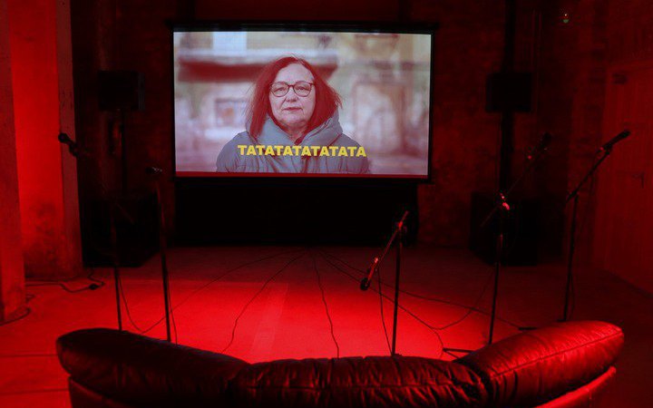 Українські митці говорять про війну на великій мистецькій Бієннале в Будапешті