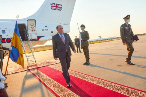 ​Міністр оборони Британії прибув до Києва з офіційним візитом
