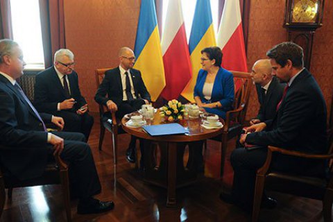Украина подписала кредитный договор с Польшей на 100 млн евро