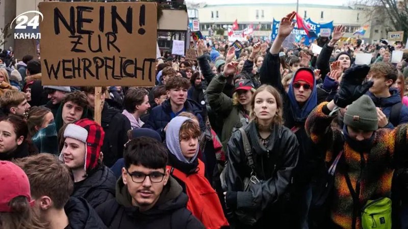 Мітинг у Німеччині проти реформи військової служби