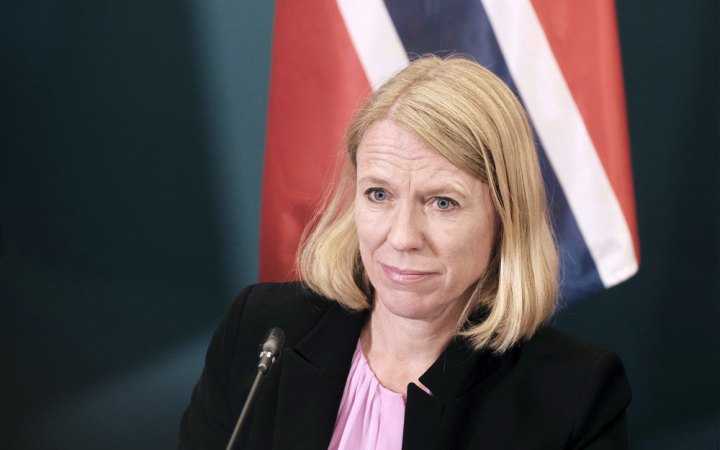 Норвегія висилає з країни 15 російських дипломатів через підозру у шпигунстві 