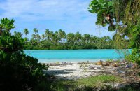 Президент тонущего государства хочет переселить свой народ на Фиджи 