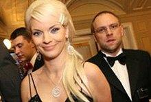 Власенко давно в Киеве - заявление экс-супруги суду