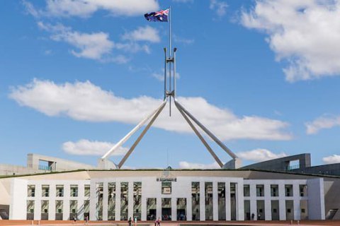 Каждый третий работник парламента Австралии подвергался сексуальному харассменту – отчет