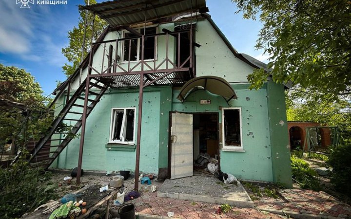 На Київщині внаслідок атаки російських "шахедів" пошкоджено 5 приватних будинків