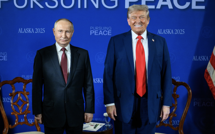 Зустріч Трампа й Путіна в форматі "три на три" завершена