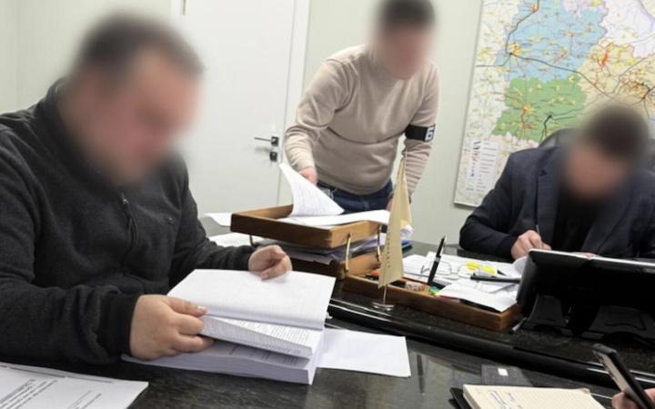 Замість посилення енергетики – радник за 1 млн на місяць: правоохоронці викрили злочинну схему 