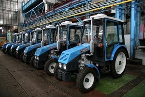 В Харькове останавливает работу тракторный завод