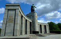Німецькі ЗМІ закликають "видалити" з Берліна танки часів ВВВ через Україну