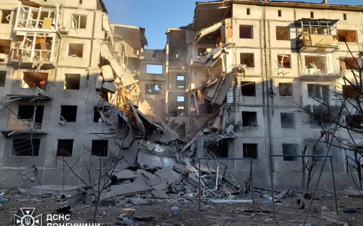 Ворог завдав авіаудару по Добропіллю на Донеччині, є загиблий та поранений