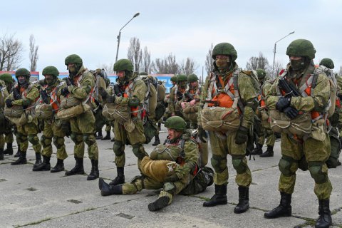 Россия для переброски в Украину стягивает военных из Армении, Сирии, Сербии, – Генштаб