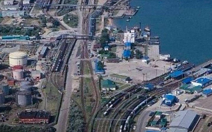 Сили спецоперацій уразили російський порт «Кавказ» у Керченській протоці