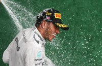 "Гран-прі Малайзії": Феттель програв пілотам Mercedes