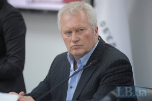 Суд оставил Корнацкого с украинским паспортом до 30 октября