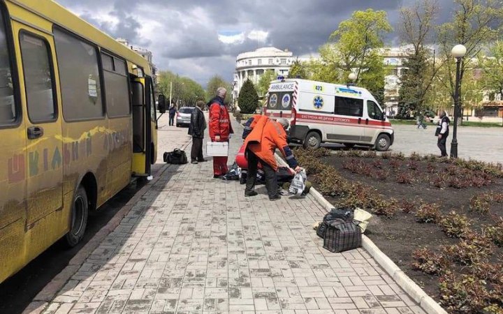 Военные обнаружили два эвакуационных автобуса возле Попасной, которые расстреляли оккупанты