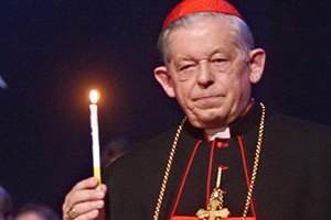 В Варшаве умер бывший глава Католической церкви в Польше кардинал Юзеф Глемп