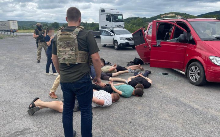 Поліція Полтавщини затримала шістьох ухилянтів та двох організаторів незаконної переправи за кордон