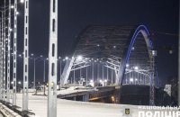 Поліція викрила ще одну схему розкрадання на будівництві Подільського мосту