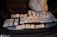 ДБР викрило схему незаконної вирубки дубів у шести областях