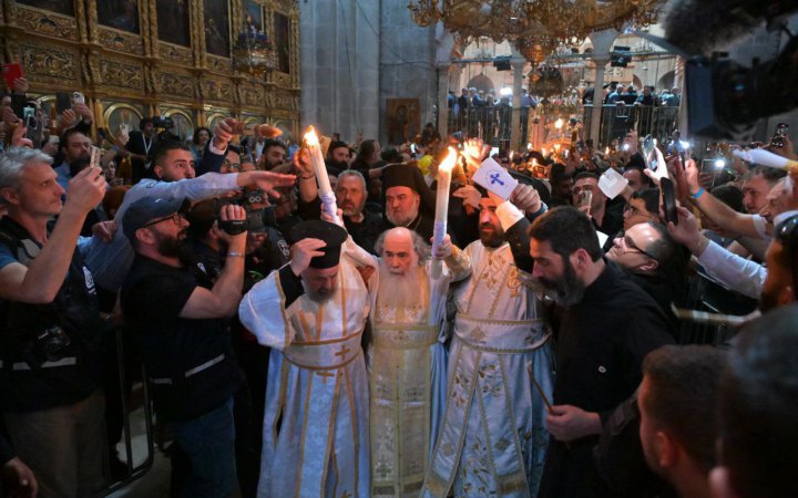 ​У храмі Гробу Господнього в Єрусалимі відбулась церемонія сходження Благодатного вогню